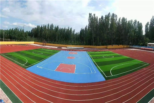 透氣型塑膠跑道材料價格每平方多少錢？